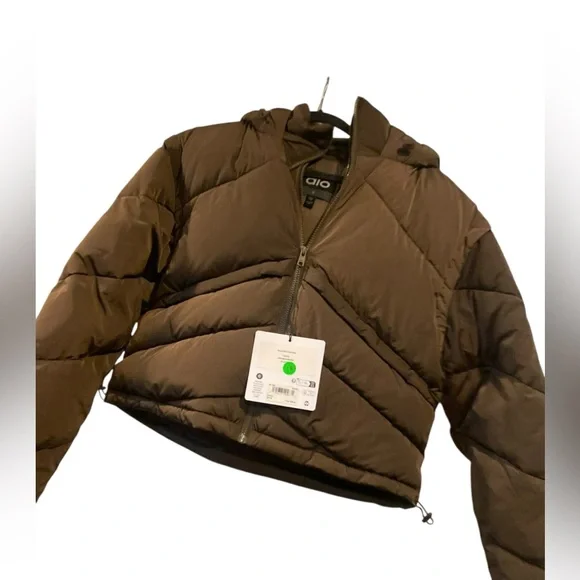 NWT Alo Yoga glacier puffer jacket ESPRESSO Size M - Picture 2 of 5